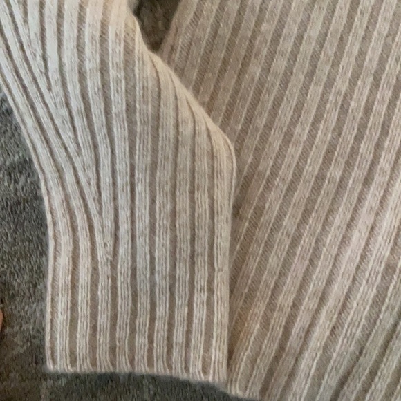 Vince 100% cashmere sweater new with tag - Picture 9 of 13